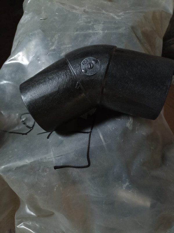 Отвод литой 90гр. Ду90 ПЭ100 SDR11
